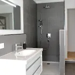 Holy Apartament *
